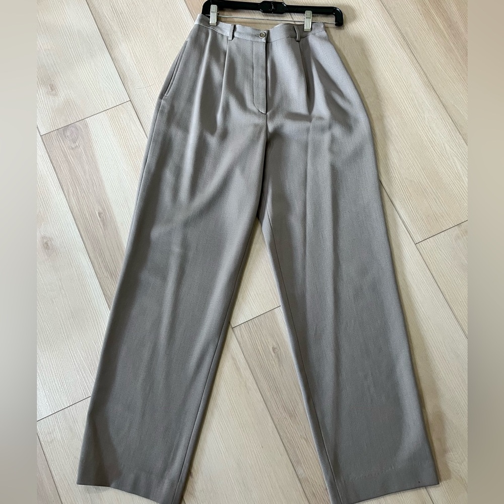 Calvin Klein size 8